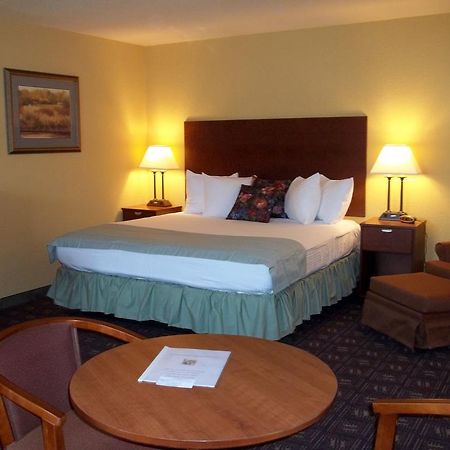 Southern Inn And Suites Yorktown Экстерьер фото