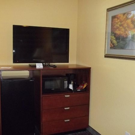 Southern Inn And Suites Yorktown Экстерьер фото